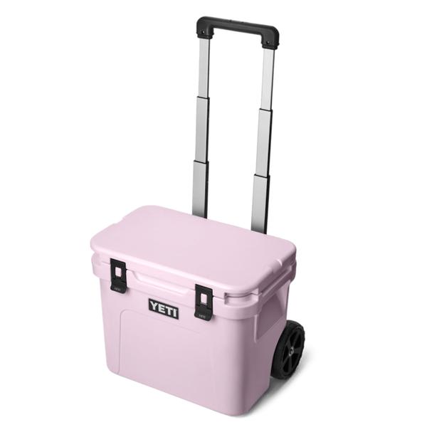 Roadie 32 Wheeled Cooler